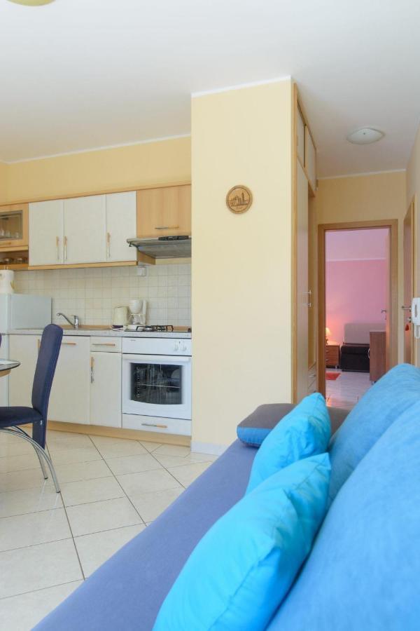 Apartments Anton Винишче Экстерьер фото