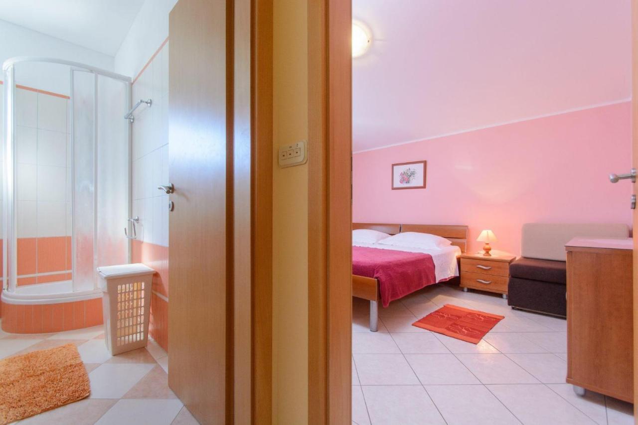 Apartments Anton Винишче Экстерьер фото